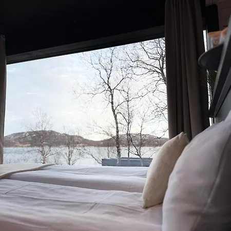Aurora Sea Resort *